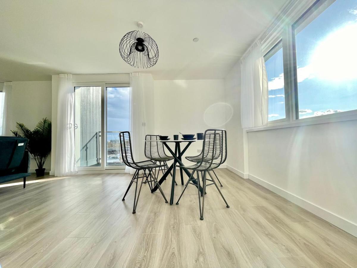 Bayard Plaza Penthouse Apartments By Elegance Living ピーターバラ エクステリア 写真